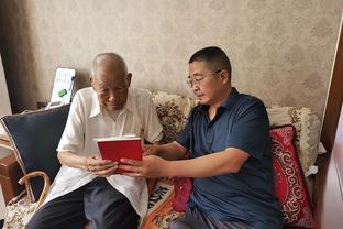 詹姆斯：这场我们打得好 但无法改变过去11场我们的表现